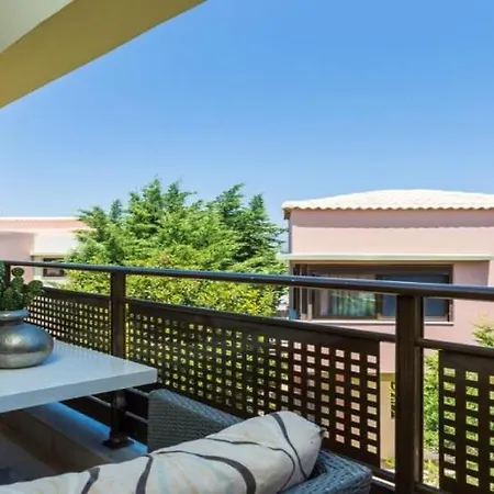 With Private Pool * ريثيمنو