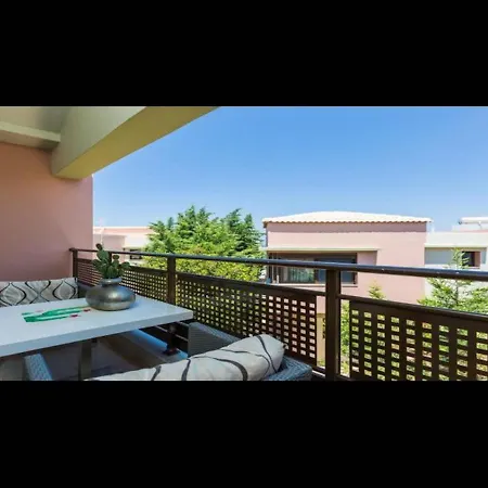 With Private Pool *